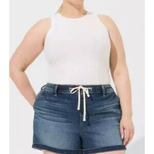 Torrid Medium Wash Pull on Shorts with Functional Drawstring Pockets Size 3x EUC